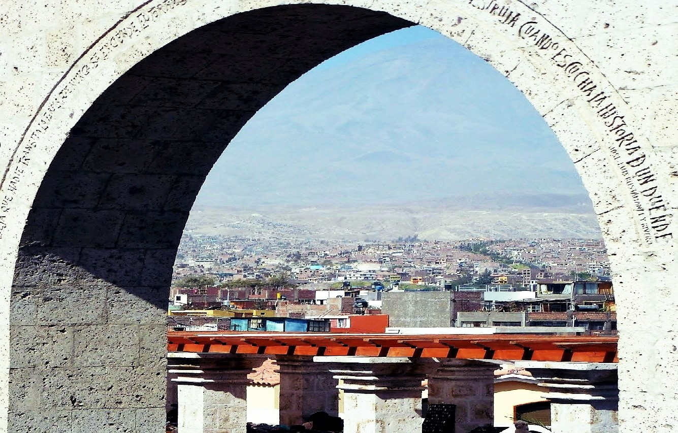 Arequipa y volcán Misti