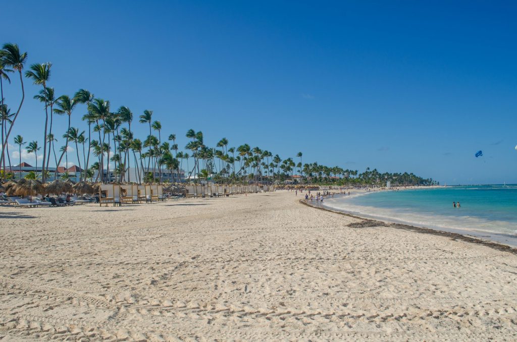 Punta Cana y Caribe, playa tropical de República Dominicana